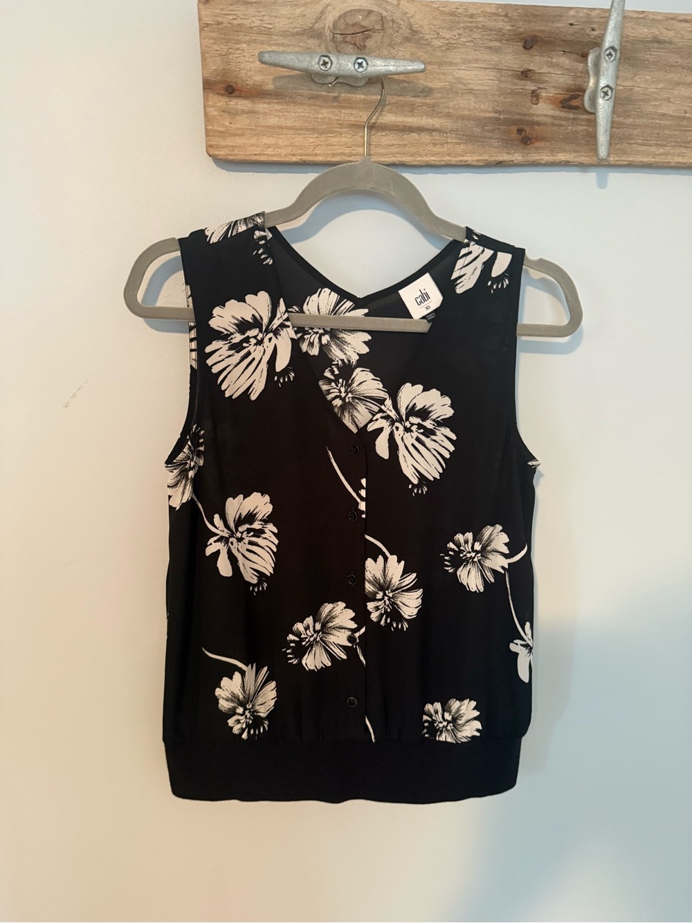 CAbi Black & White Floral Button-Front Camisole